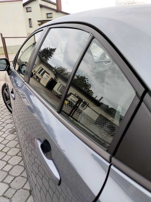 Profesjonalne czyszczenie samochodów