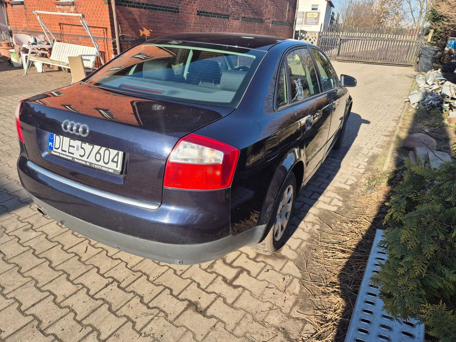 Audi A4 2.0 benzyna , automat , 02r