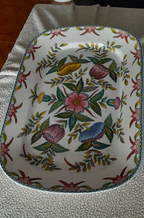 Louça .  Travessa antiga Grande