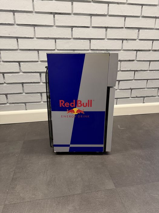 Lodówka redbull mała