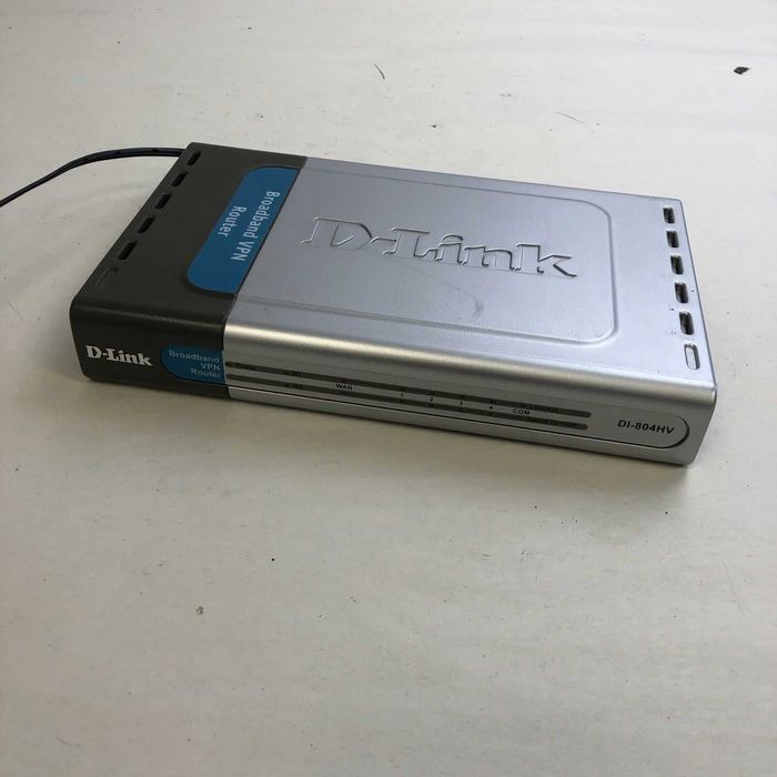Роутер D-Link DI-804 HV ( без вай фай )