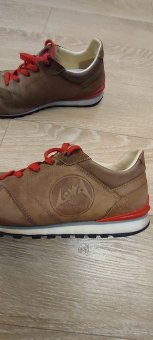 Чоловічі кросівки Lowa