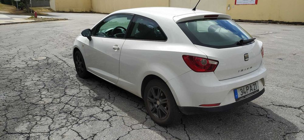 Seat Ibiza SC 1.6 TDI 2010 Fiável e Econômico