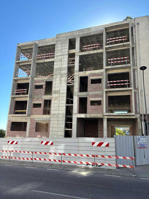 Apartamentos novos - T2  T3 e T4