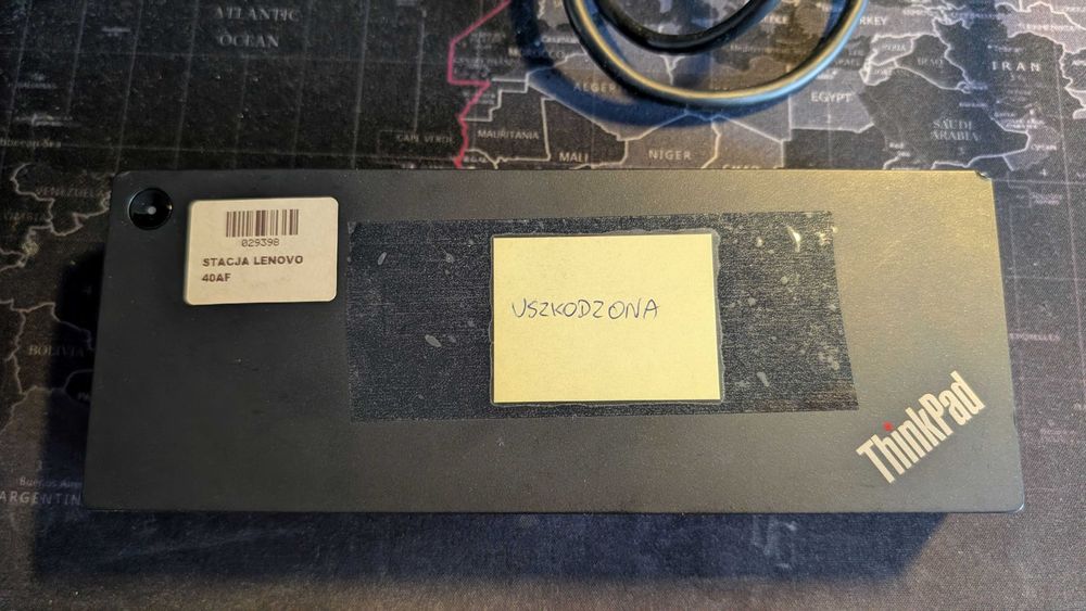 Stacja dokująca Lenovo USB-C 40AF uszkodzona
