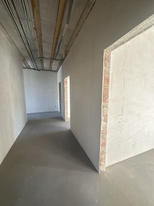 Продам будинок -американку . Газ , гараж , 8 соток двлянка