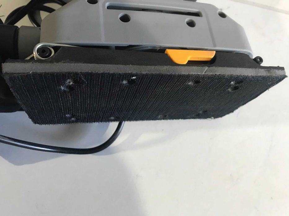 Шліфмашина  200 Вт TITAN TTB889SDR  з Англії