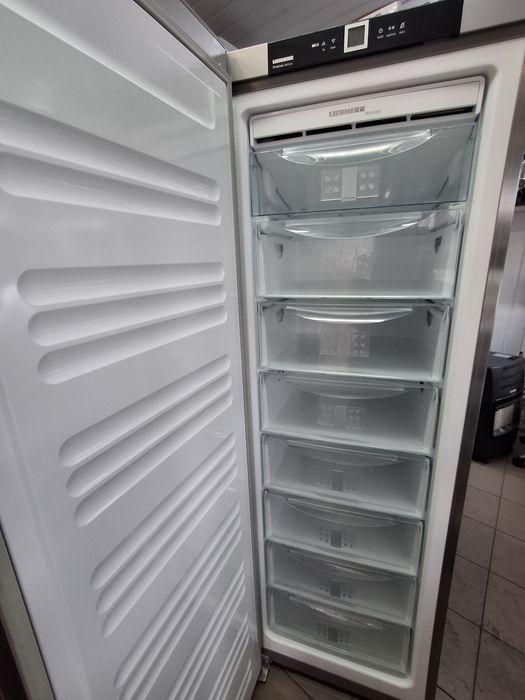 Морозильна камера Liebherr model SGNes3010