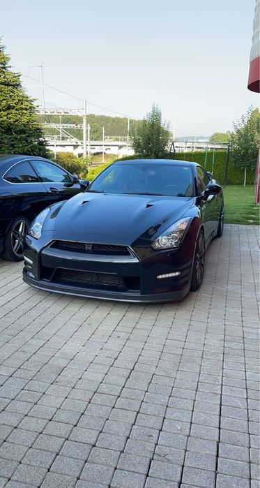 Nissan GT-R 2012