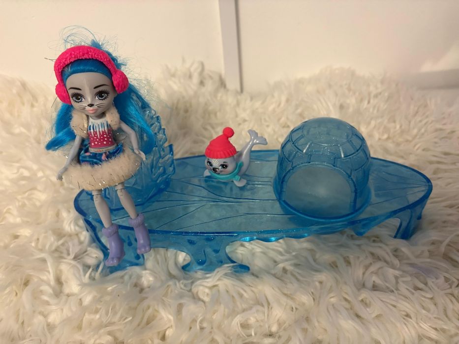 Zestaw zimowy lalki Enchantimals