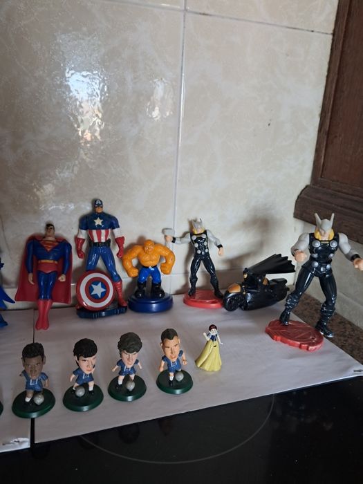 Lote de bonecos classicos