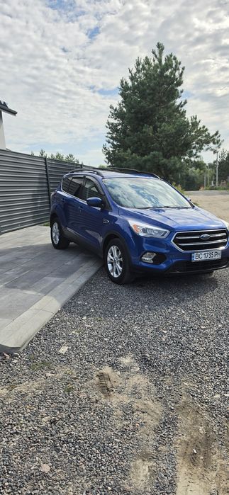 автомобиль  ford escape