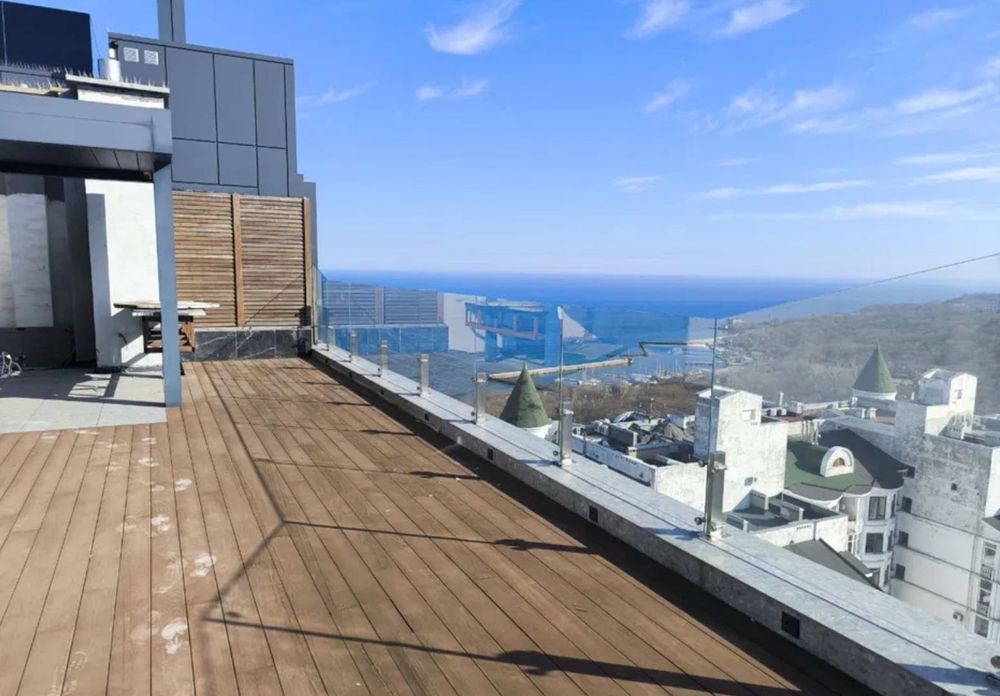 Эксклюзивный пентхаус в клубном доме  на Французском бульваре