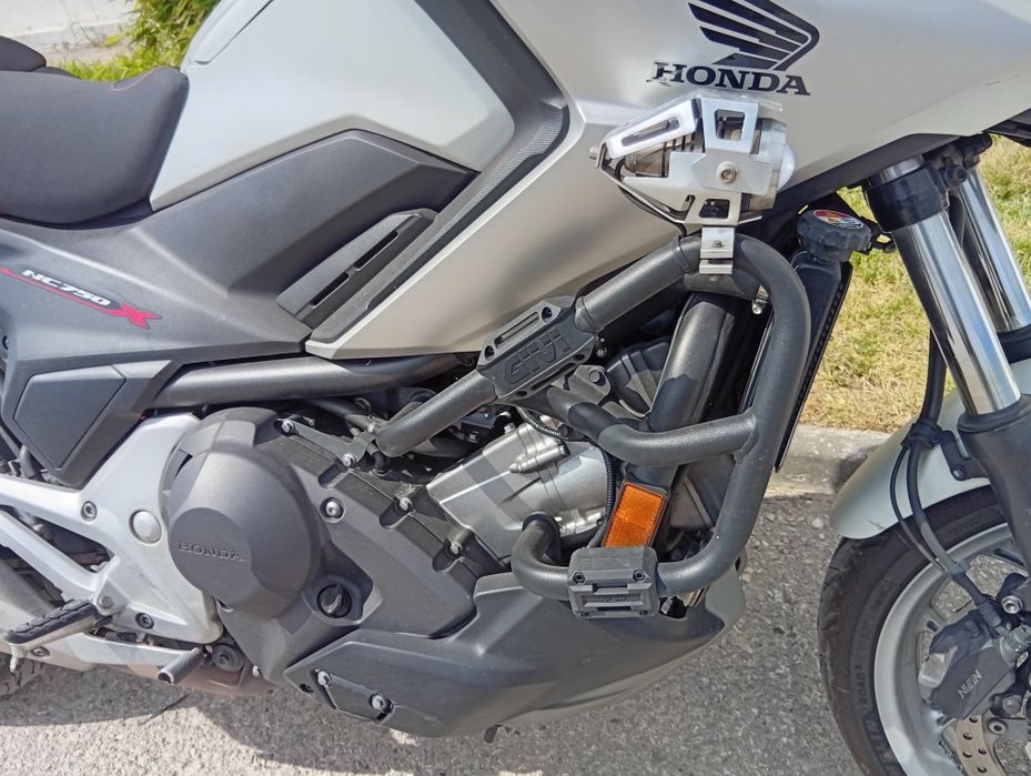 Honda NC 750x DCT 2016- Muitos extras - 5000€