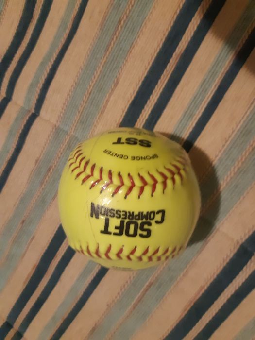 Bola de basebol nova