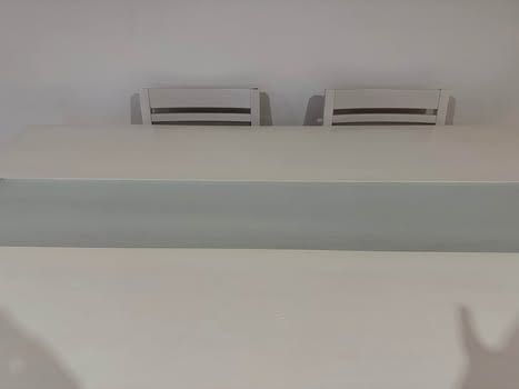 Vendo Mesa extensível lacada branco com 4 cadeiras