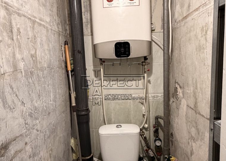 Продаж 3к квартири Радунська 42/10 / Радунская 42/10