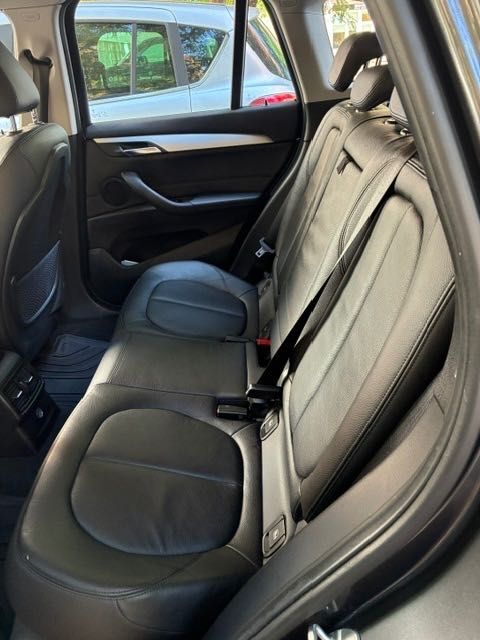 BMW X1 sDrive16d, em excelente estado, praticamente como novo, muito bem estimado e sempre guardado em garagem.