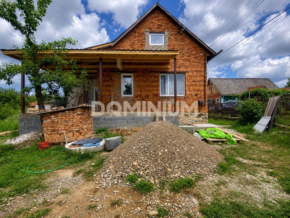 Продається затишний будинок в с. Іза