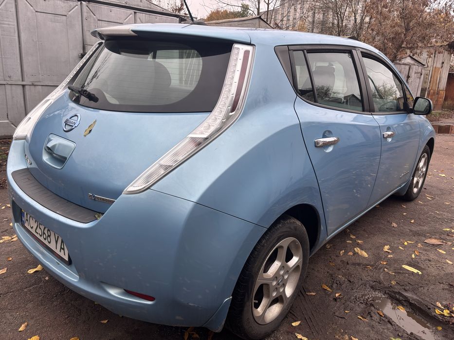 Nissan leaf 2014