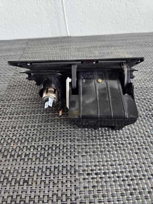 Cinzeiro e Isqueiro Opel Astra H