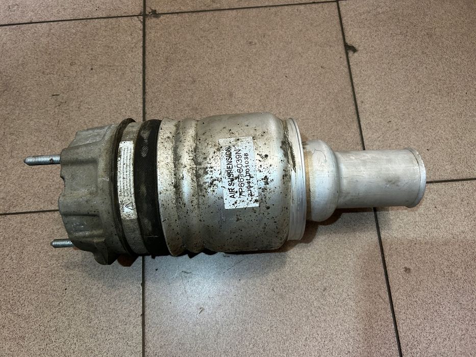 Poduszka Miech Amortyzatora Lewy przód VW Touareg II Porsche…