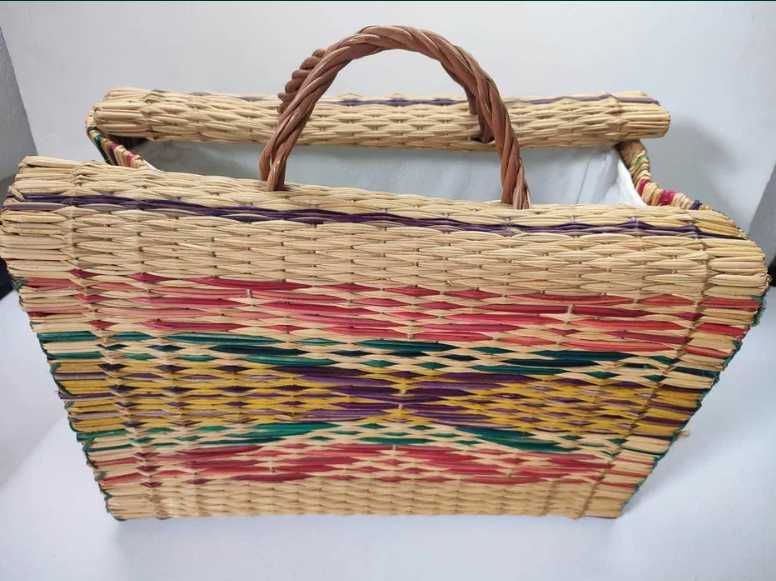 Cesta de Piquenique Colorida