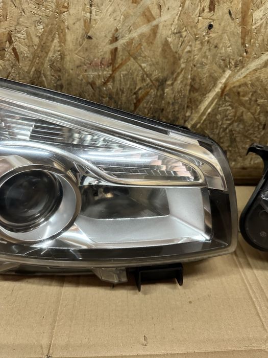 Передні фари Nissan Qashqai J10 Нісан Кашкай Джей 10 10–13 рестай