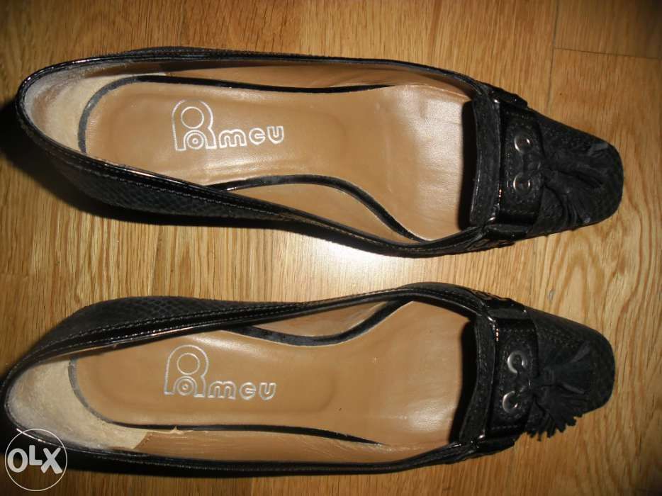 Sapatos 37 da ROMEU novos portes gratis