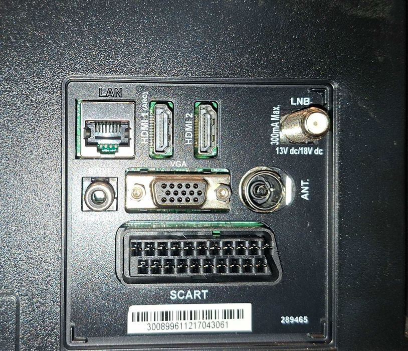 Telewizor  monitor 22 cale Led z wbudowanym  dvd scansonic
