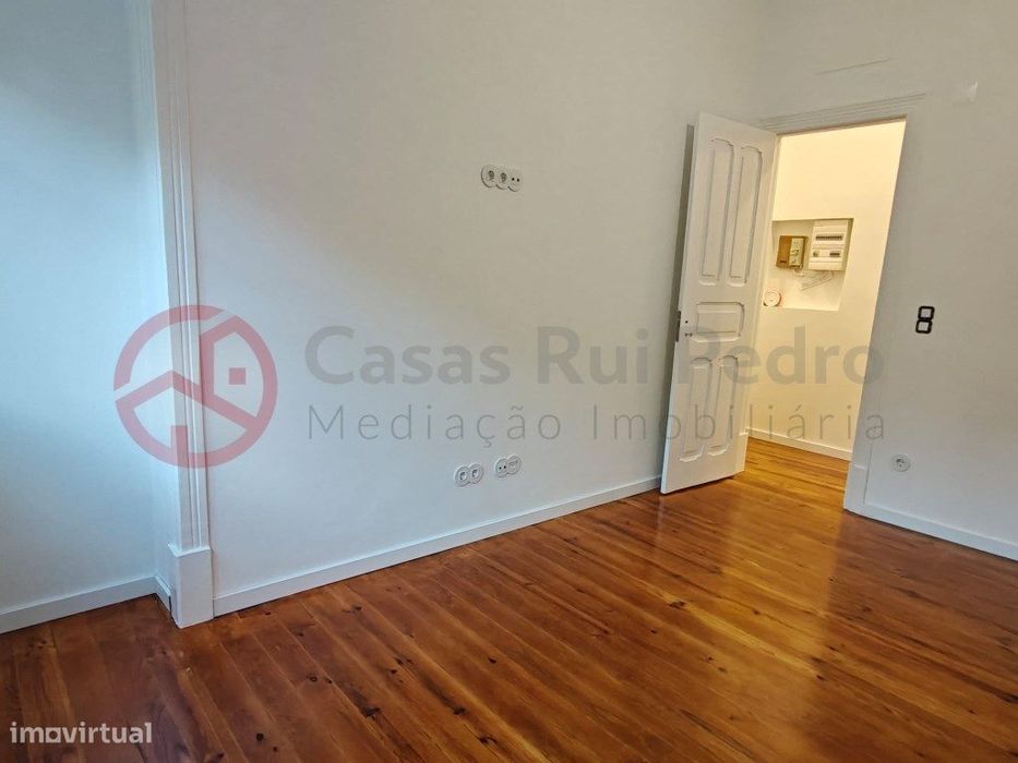 Apartamento T3 totalmente remodelado na Penha de França em Lisboa
