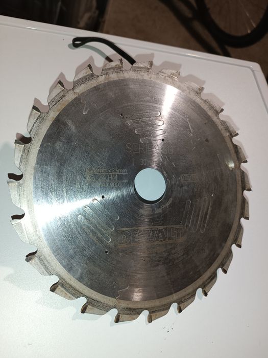 Диск по дереву DeWalt