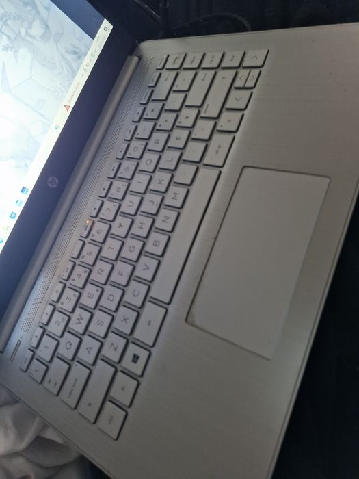 Portatil hp cinza