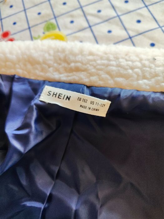 Vendo casaco e camisa com laço criança