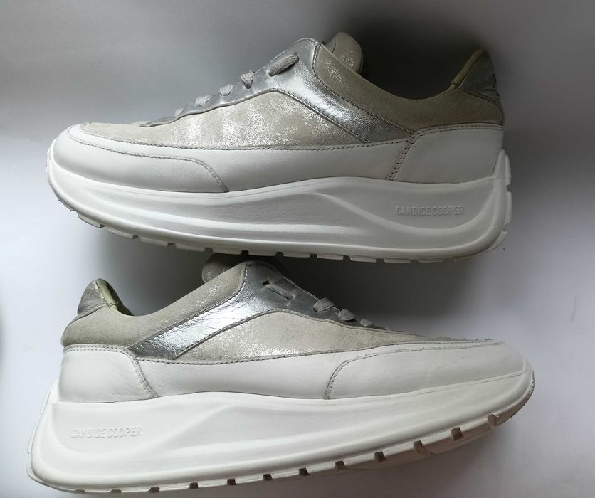 Шкіряні сліпони Candice Cooper.