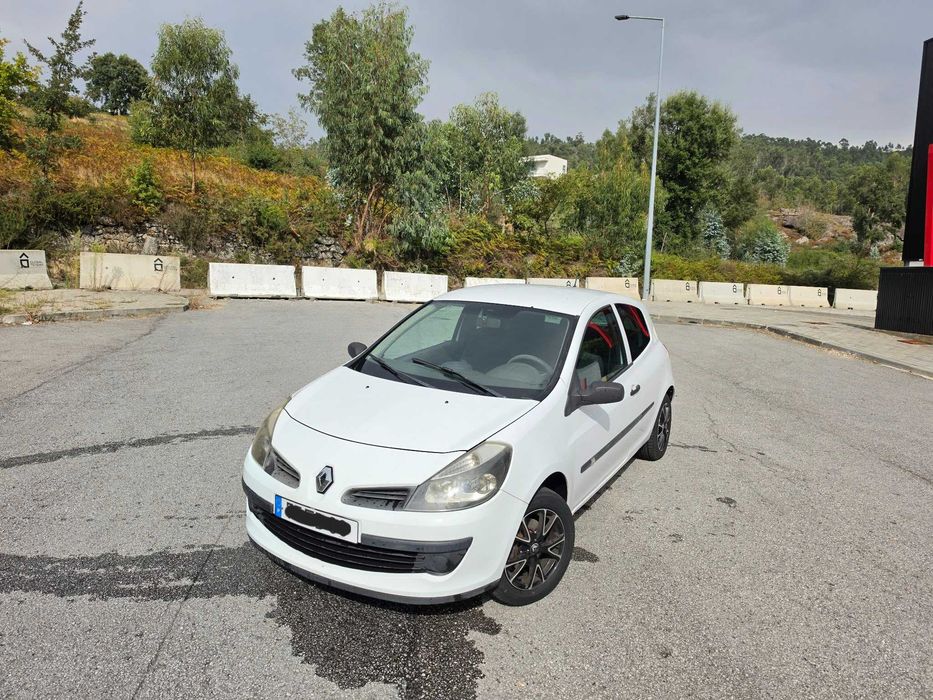 Renault clio 3 portas
