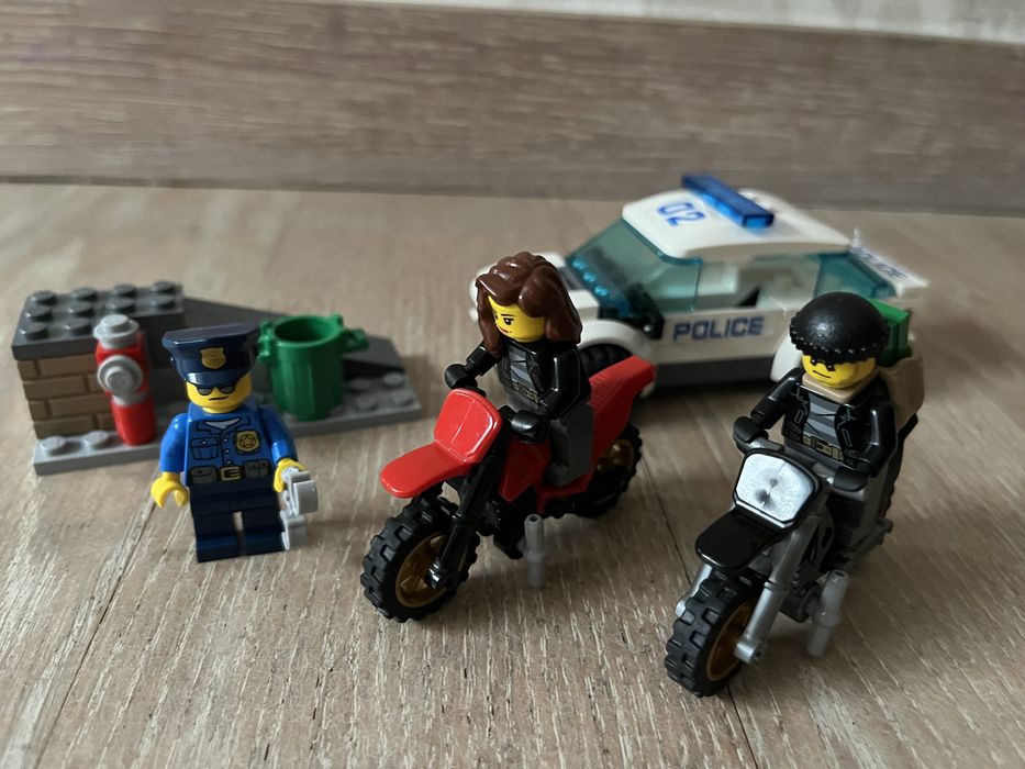 Lego City 60042 Superszybki pościg policyjny kompletny zestaw