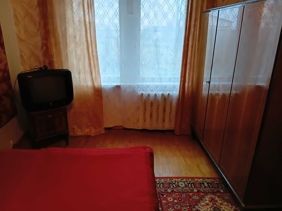 Оренда 2х кім Раково біля АТБ.Тільки дзвонити