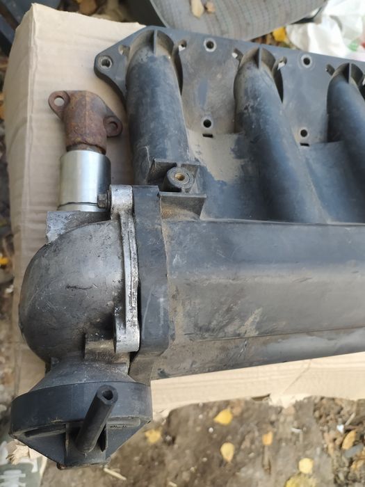 Впускной коллектор (в  Mercedes Vito W638, 2.2 CDi (OM611), A611