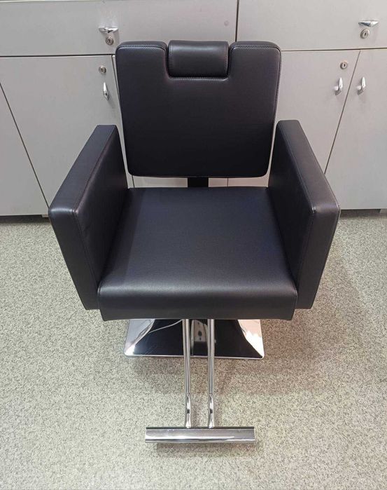 Кресло парикмахерское на гидравликеНВ-А048