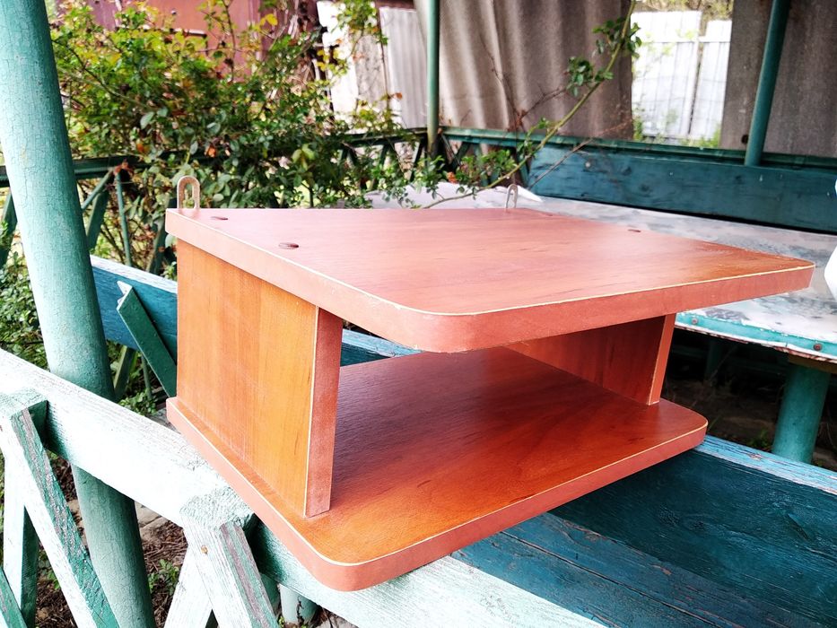 Полочка навесная