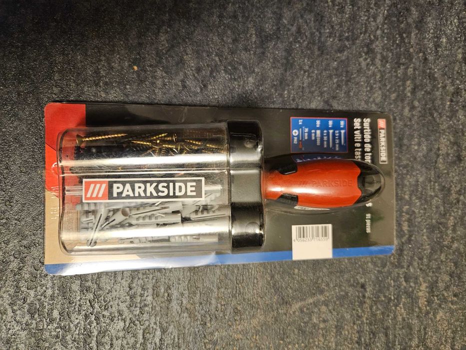 Kit de parafusos e buchas com Chave