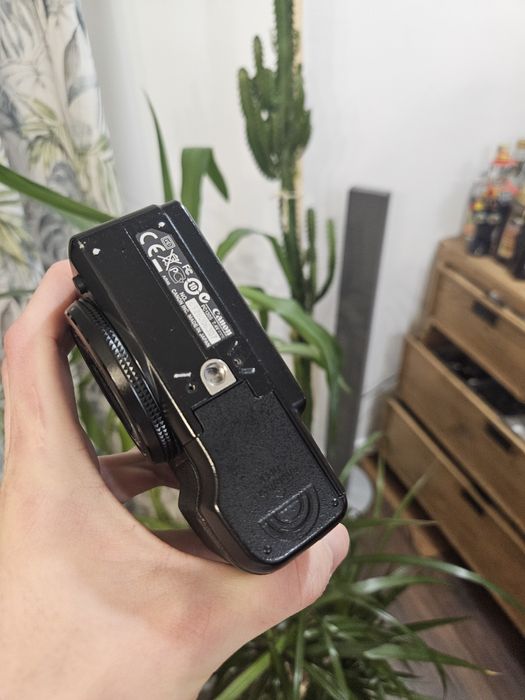 Canon PowerShot G10 – stan dobry, torba i ładowarka