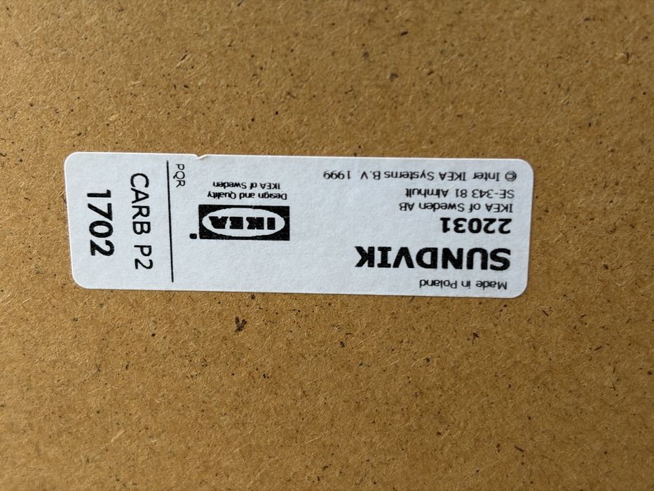Biurko dla dziecka Ikea Sundvik z charakterystycznym, podnoszonym blatem