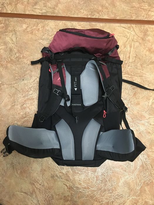 туристичний каркасний рюкзак Mckinley