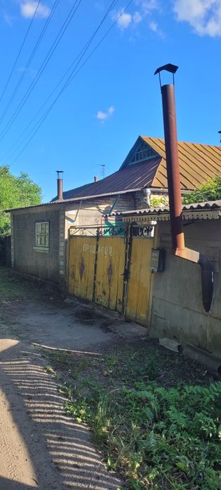 Житловий цегляний будинок 82 м², 3 кімнати, біля лісу й річки.