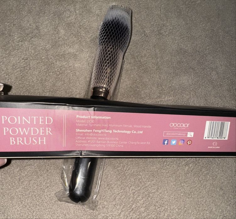 Новая кисточка для румян,пудры,визаж кисть