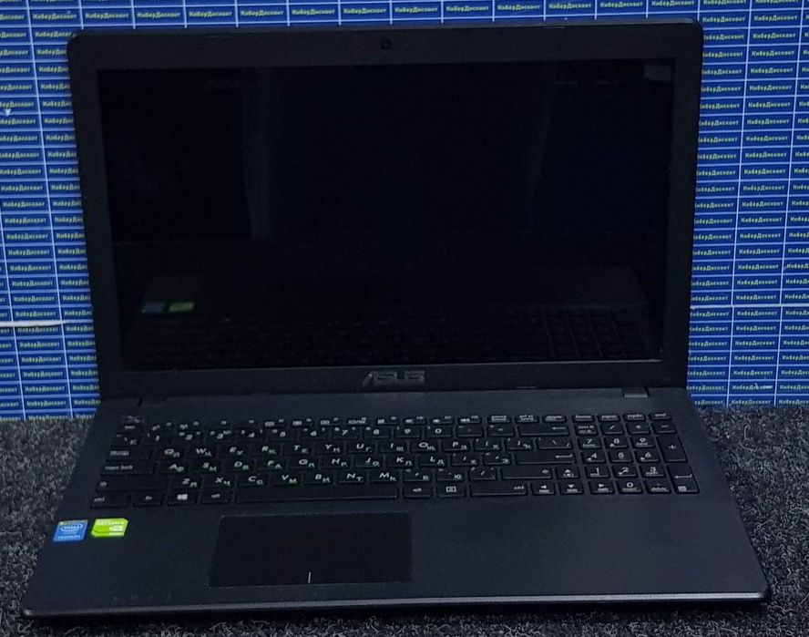 Asus X552M 15.6" GeForce 920M 2gb, SSD, 8gb RAM