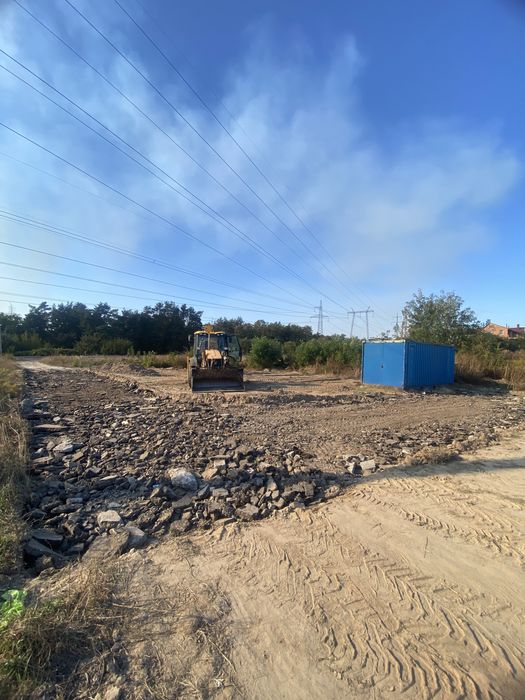 Бой кирпичний , асфальтний, пеноблок , дроблений бетон , крошка.