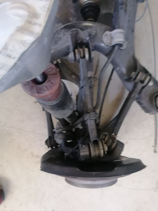 Suspensão traseira completa BMW 118d F20